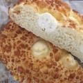 ファミリーマート チーズ塩パン 商品写真 5枚目