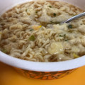 日清食品 チキンラーメンどんぶり トリプルチーズ 商品写真 3枚目