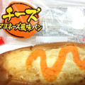 ヤマザキ チーズマヨネーズ風味パン 商品写真 1枚目