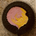 ローソン プレミアムかぼちゃ＆紫芋のロールケーキ 商品写真 4枚目