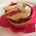 ローソン Uchi Cafe’ SWEETS Uchi Cafe’ SWEET 青森県産りんごとキャラメルのケーキ 商品写真 3枚目