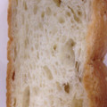 ファミリーマート 塩バターフランス 国産小麦の小麦粉使用 商品写真 1枚目