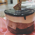 ローソン Uchi Cafe’ SWEETS レモン＆バーベナ香るチョコレートケーキ 商品写真 4枚目