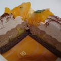 ローソン Uchi Cafe’ SWEETS オレンジ＆ヘーゼルプラリネショコラケーキ 商品写真 3枚目