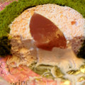 ローソン 桜と抹茶のロールケーキ はる・はろう・ろうる 商品写真 4枚目