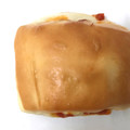 ヤマザキ ピザソース＆チーズロール 商品写真 2枚目