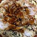 セブン-イレブン 鶏スパ 唐揚げ甘醤油パスタ 商品写真 1枚目