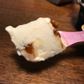 ロッテ 濃厚クリームチーズアイス くるみ＆メープル 商品写真 3枚目