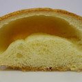 ローソン 塩バターメロンパン ザクザク食感 商品写真 2枚目