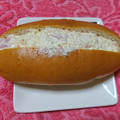 セブン-イレブン 小麦香るロールパン コールスロー 商品写真 2枚目