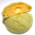 ヤマザキ 富良野産メロンのホイップ入りメロンパン 商品写真 4枚目