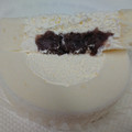 ローソン Uchi Cafe’ SWEETS 新之助米粉のロールケーキ きたろまん小豆のつぶあん入り 商品写真 3枚目