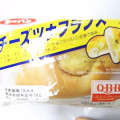 ファミリーマート ボロニアソーセージ＆カレー 商品写真 2枚目