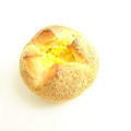 ラ・テール 自家製コーンクリームのもちもちパン 商品写真 1枚目