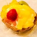 ローソン Uchi Cafe’ SWEETS フルーツタルト 4種のフルーツ 商品写真 1枚目