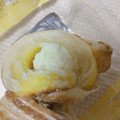 ローソン クッキーデニッシュコロネ レモン風味のカスタードクリーム 商品写真 4枚目