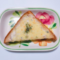 ローソン 3種のきのこグラタン風トースト ブラン入り食パン使用 商品写真 4枚目