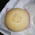 セブン-イレブン 5種のチーズ＆ベーコンまん 商品写真 1枚目