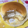 ヤマザキ チーズスフレサンド 3種のチーズ入りクリーム 商品写真 5枚目