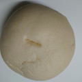 木村屋 冬のホワイトチョコクリームパン 商品写真 1枚目