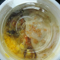セブン-イレブン もちっ餃子と野菜の中華スープ 商品写真 2枚目