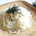 マルちゃん レンジで麺上手 稲庭風細うどん 商品写真 2枚目