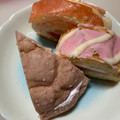 ローソン いちごづくしのメロンパン いちごホイップ＆いちごクリーム 商品写真 2枚目