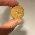 ファミリーマート FamilyMart collection スーパー大麦配合 メープル風味のミニクッキー 商品写真 4枚目