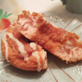 ファミリーマート FAMIMA CAFE＆SWEETS まろやかミルク風味のいちごドーナツ 商品写真 3枚目