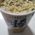 エースコック MEGA豚 どトンコツラーメン 商品写真 1枚目