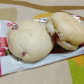 ヤマザキ もっちりとしたベリーとチーズクリームのパン 商品写真 2枚目