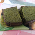 ファミリーマート FAMIMA CAFE＆SWEETS 濃い色抹茶のパウンドケーキ 商品写真 5枚目