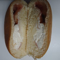 Pasco 国産小麦のあまおういちごミルクパン 商品写真 2枚目