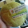 セブン-イレブン メロンクリームのメロンパン 熊本県産メロンのジャム入りクリーム 商品写真 1枚目