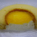 ローソン Uchi Cafe’ SWEETS ×PABLO チーズロールケーキ 商品写真 4枚目