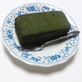 ファミリーマート FAMIMA CAFE＆SWEETS 濃い色抹茶のパウンドケーキ 商品写真 4枚目