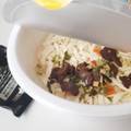 日清食品 日清のどん兵衛 汁なし黒カレーうどん 商品写真 4枚目