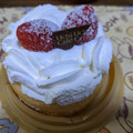 ローソン Uchi Cafe’ 苺のミニホールケーキ 商品写真 3枚目