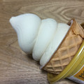 ローソン Uchi Cafe’ SWEETS 和栗と安納芋ワッフルコーン 商品写真 3枚目