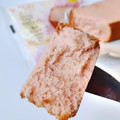 ファミリーマート FAMIMA CAFE＆SWEETS 桜のパウンドケーキ 商品写真 3枚目