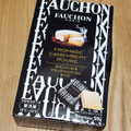 FAUCHON カマンベール＆ブラックペッパー入りチーズ 商品写真 1枚目