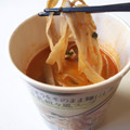 セブンプレミアム ごぼうをそのまま麺にした豆乳担々風スープ 商品写真 4枚目