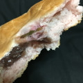 セブン-イレブン もっちり桜あんぱん 商品写真 2枚目