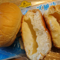 トップバリュ ベストプライス レアチーズ風味クリームパン 商品写真 3枚目