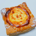 京都伊三郎製パン NYチーズパイ 商品写真 1枚目