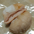 阪急ベーカリー もちっと白桃 商品写真 2枚目