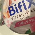 江崎グリコ BifiX おなかに素材＋ヨーグルト 白桃＆ザクロ 商品写真 3枚目