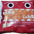 ファミリーマート 苺レアチーズのもちもちクレープ 商品写真 3枚目