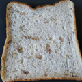 Pasco 麦のめぐみ 全粒粉入り食パン 商品写真 3枚目
