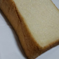 ファミリーマート ファミマ・ベーカリー 究極のしっとりもっちり食パン 商品写真 3枚目